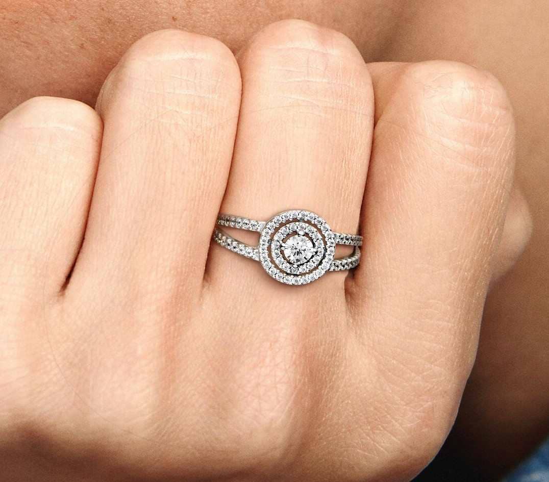 Anillo Doble Halo Brillante de Pandora