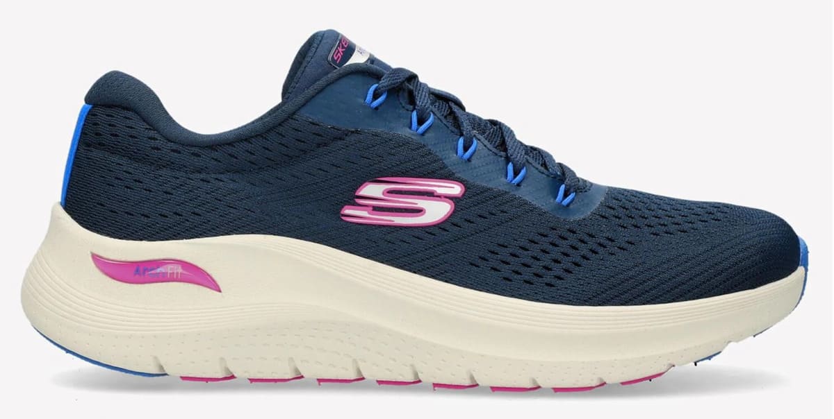 Las zapatillas Skechers Arch Fit 2.0 azul marino en Sprinter
