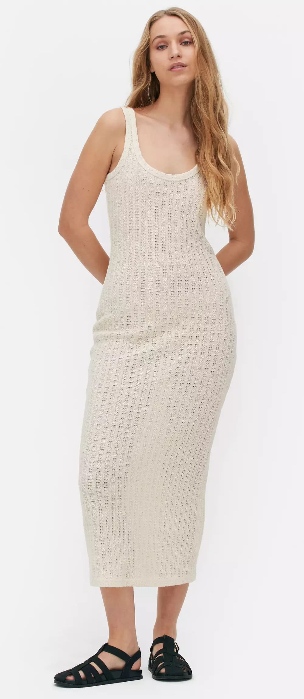 El vestido midi de ganchillo de Primark