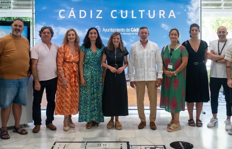 Foto de familia de la presentación de la programación