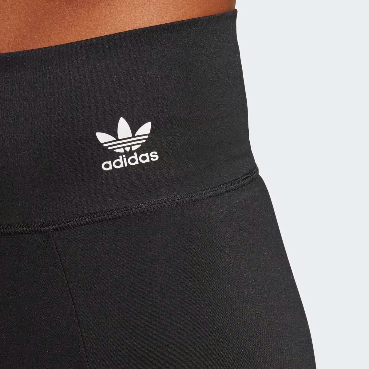 Los pantalones tipo mallas Adicolor Classics Open Hem de Adidas