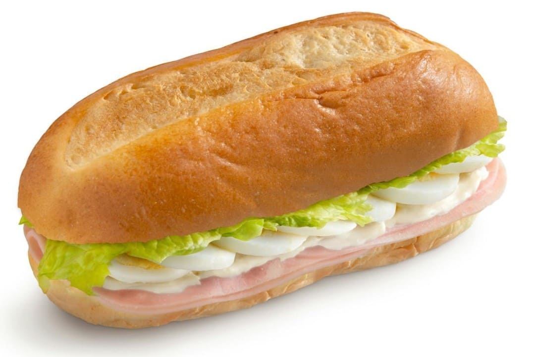 Sándwich de pan brioche