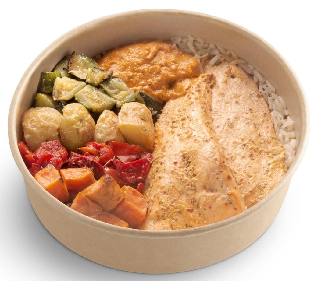 Salmón con verduras listo para comer