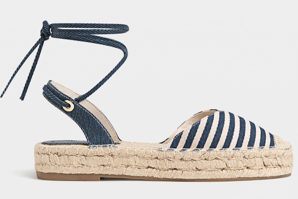 Alpargatas atadas con estampado de rayas
