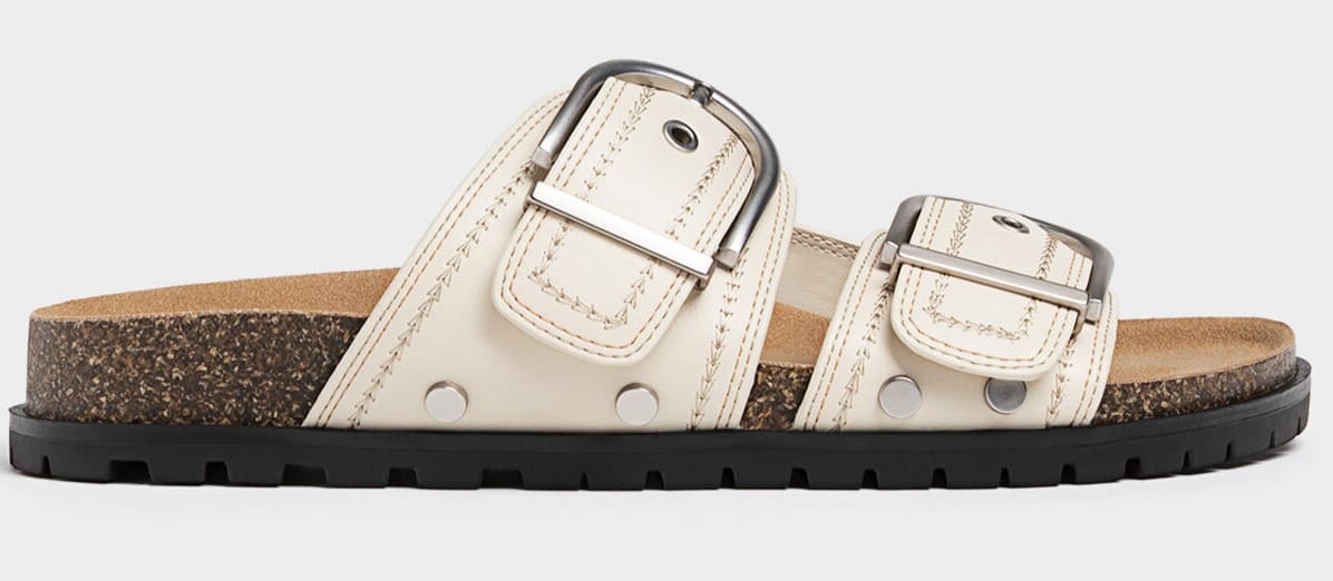 Sandalias planas con hebillas
