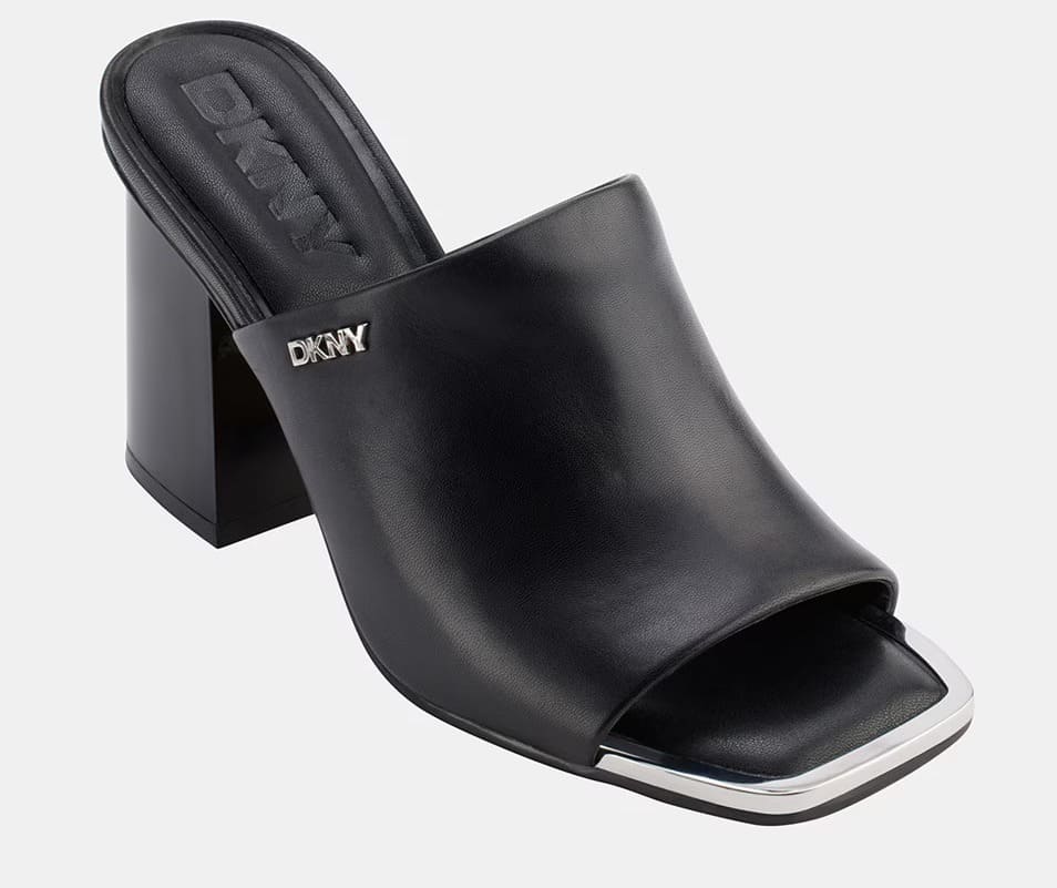 Las sandalias Mules Silas de mujer con tacón bloque negras de DKNY en El Corte Inglés