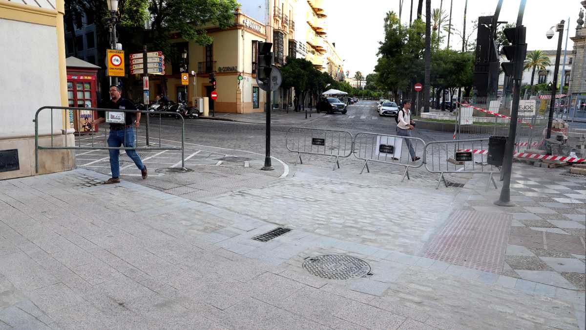 Reapertura al tráfico de la calle Tornería