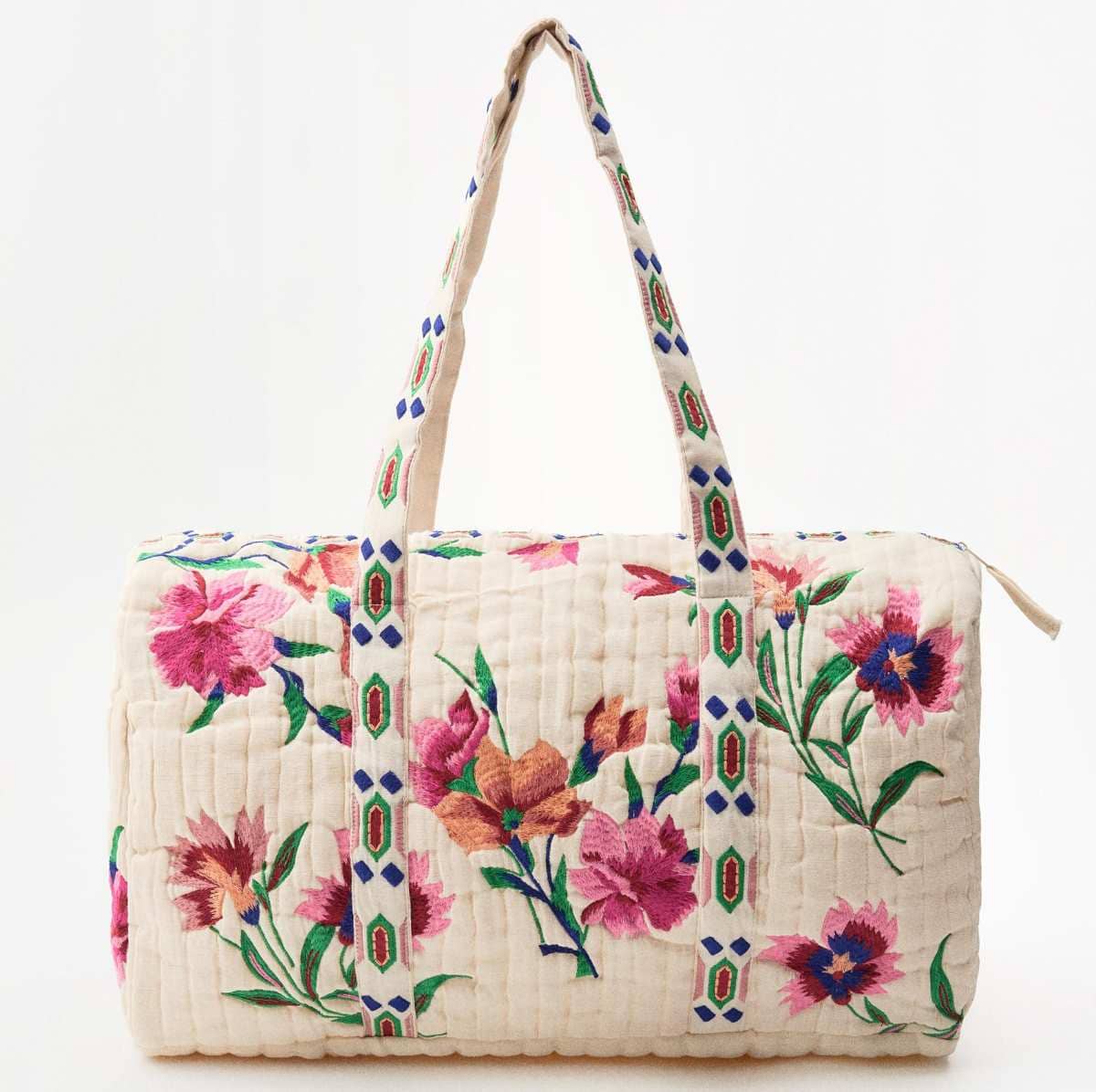 Bolso acolchado bordado de Zara