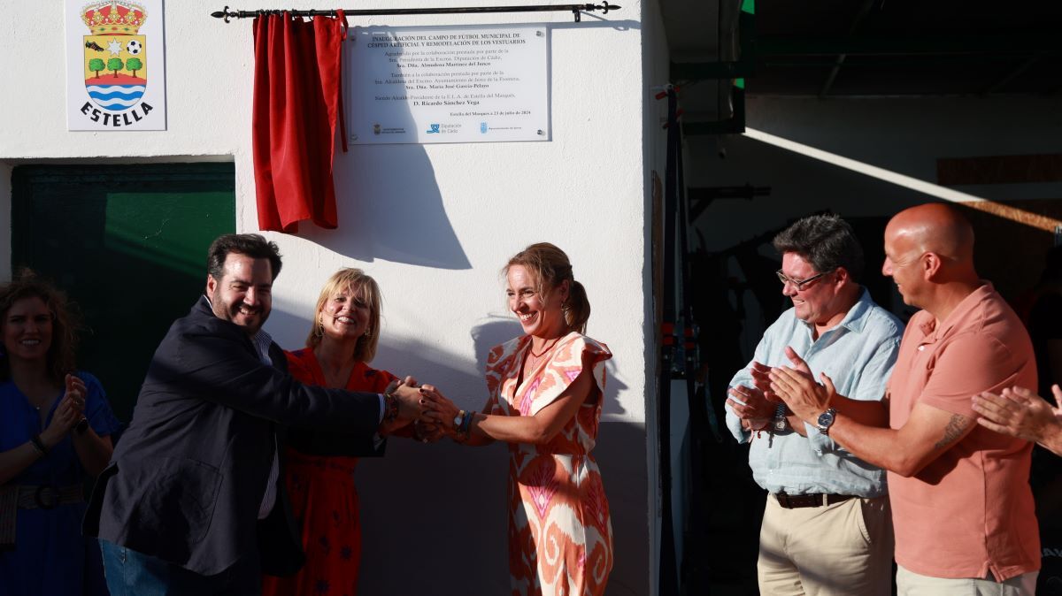 Inauguración del campo de césped artificial de Estella del Marqués | Cristo García