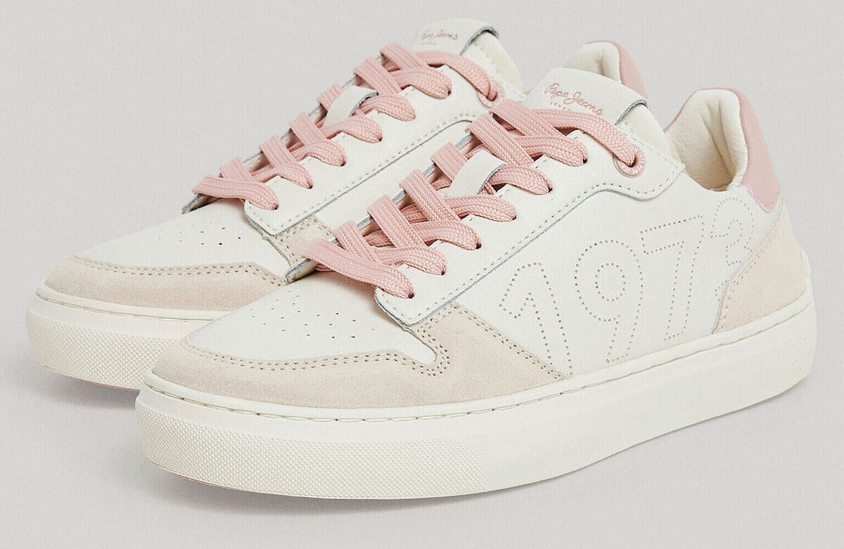 Las zapatillas con logo microperforado de Pepe Jeans