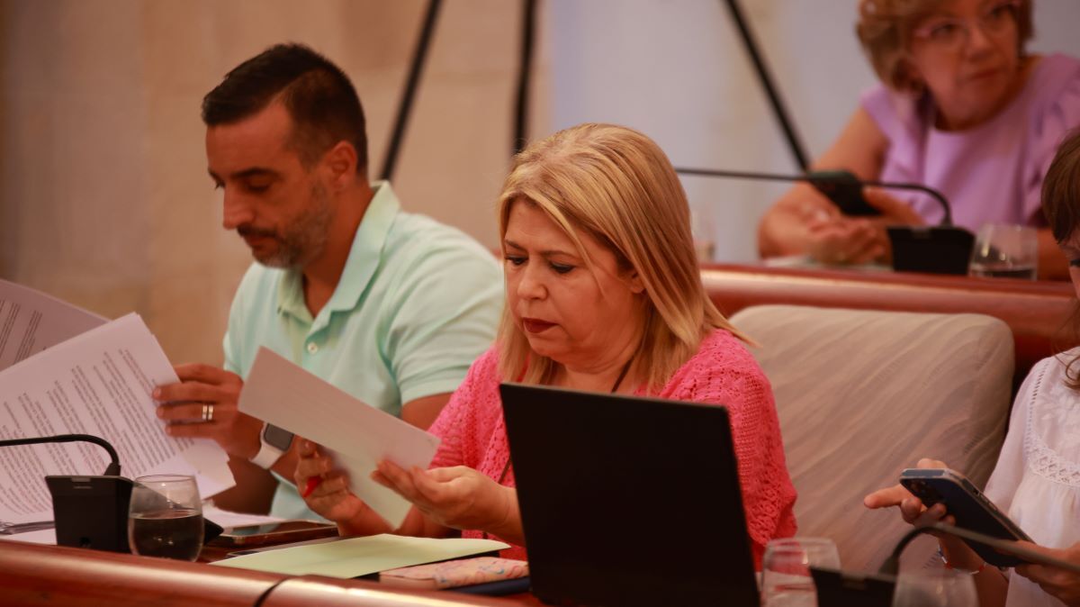 Mamen Sánchez en el Pleno del Ayuntamiento de Jerez | Cristo García