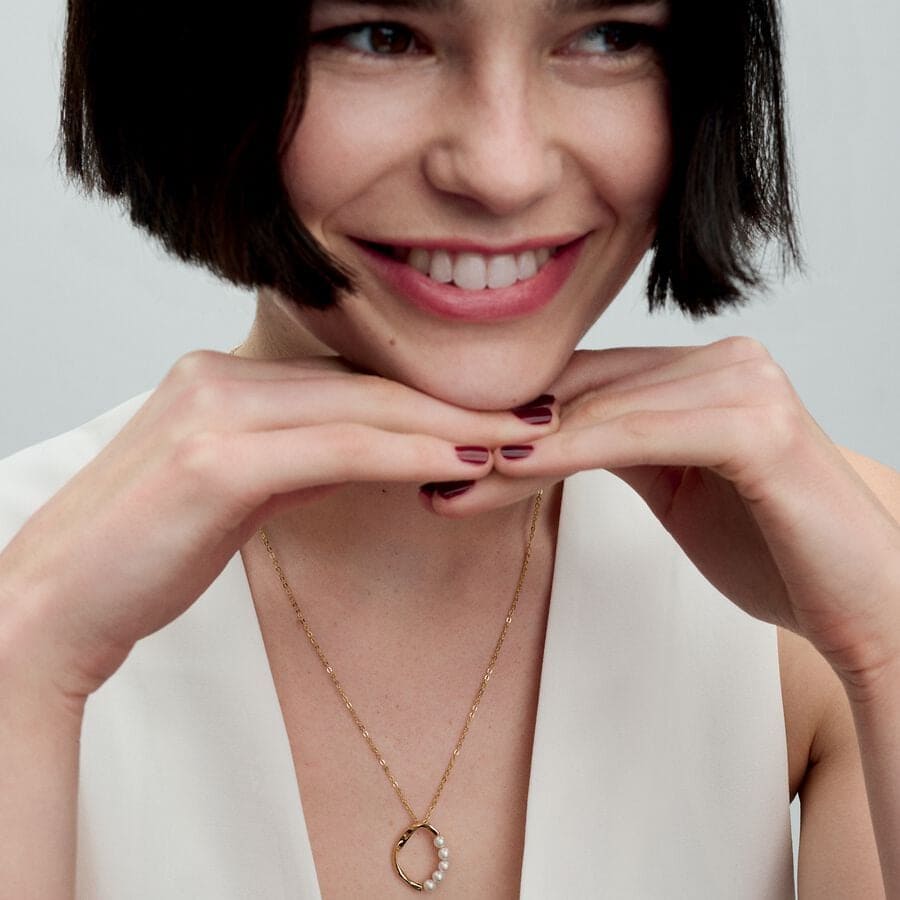 El nuevo collar Círculo Forma Orgánica y Perlas Cultivadas de Agua Dulce de Pandora