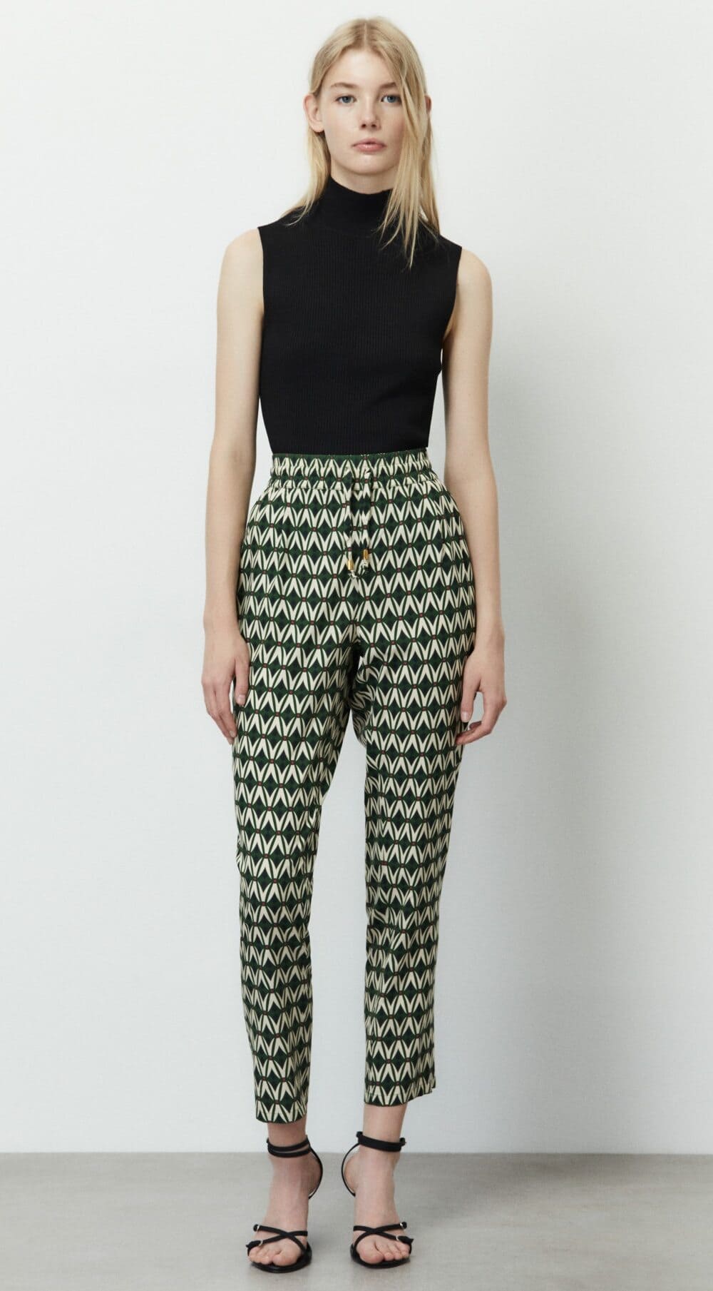 El pantalón estampado de Sfera