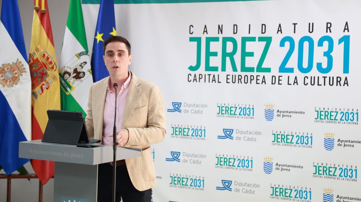 Jaime Espinar presenta la Zona de Bajas Emisiones (ZBE) en Jerez | Cristo García