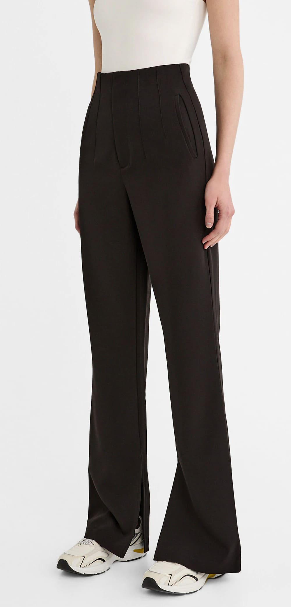 El pantalón de vestir super high waist de Stradivarius