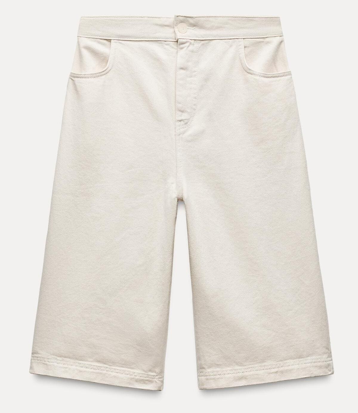 El pantalón bermuda Denim ZW Collection de Zara