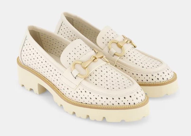 Mocasines en piel con troquelados - Línea Comfort Latouche