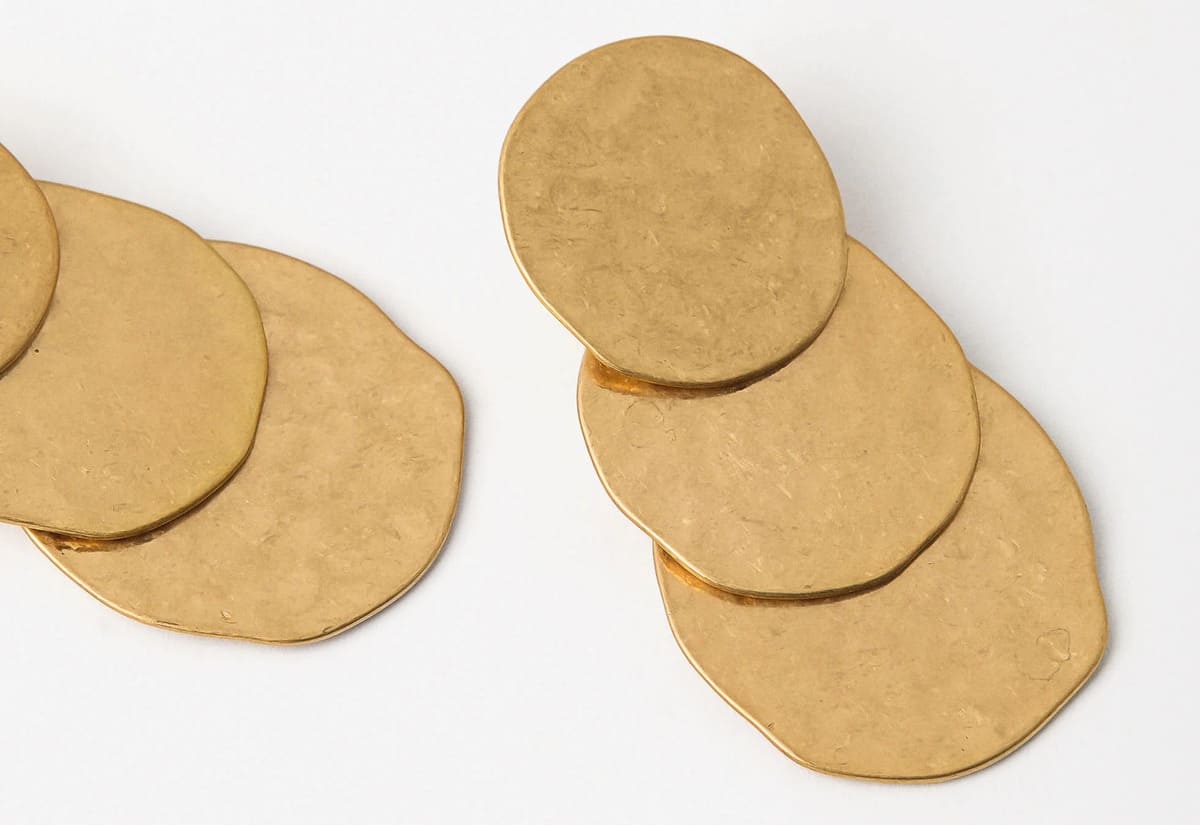 Los nuevos pendientes maxi irregulares de Parfois