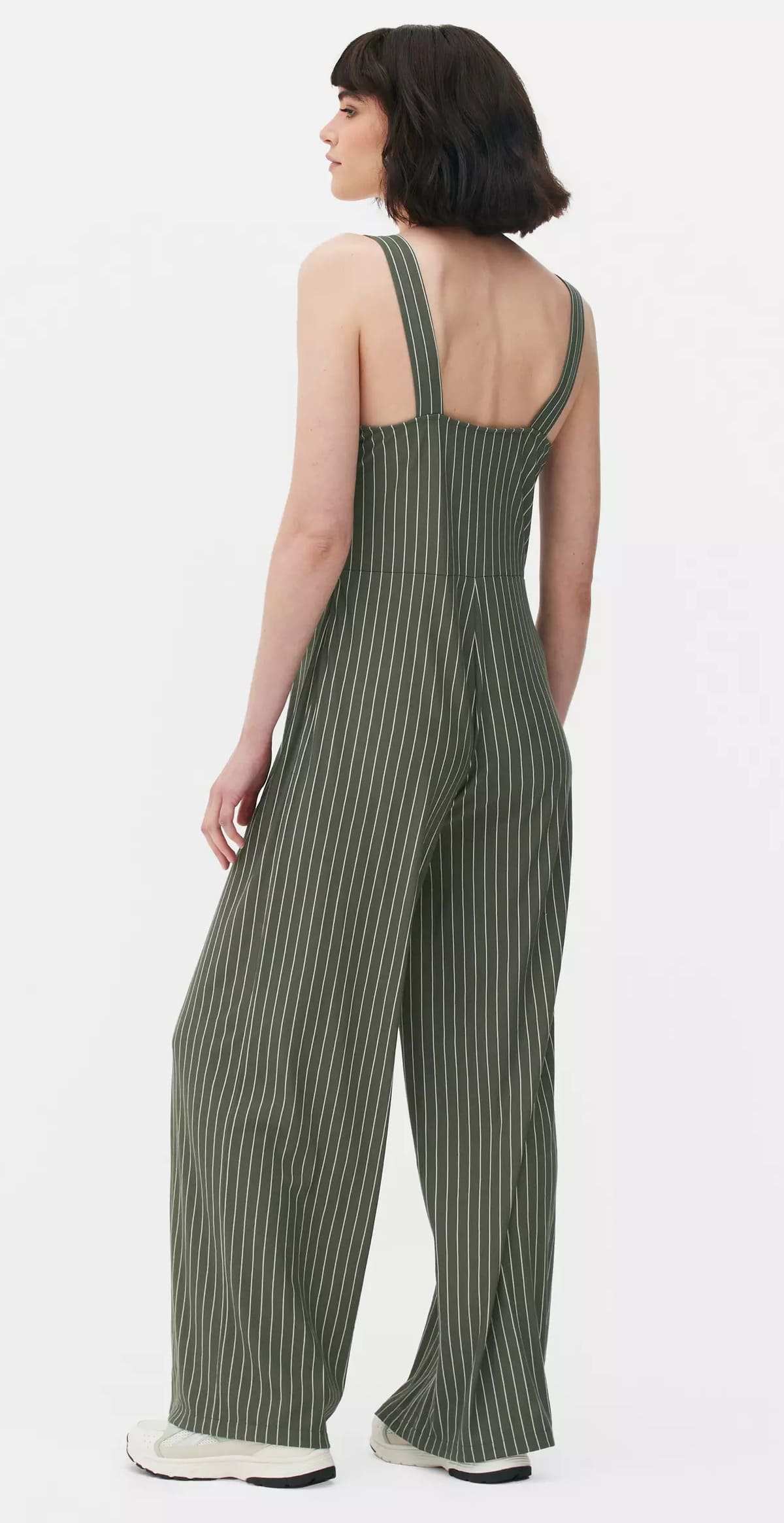 El mono largo a rayas sin mangas en color verde caqui de Primark