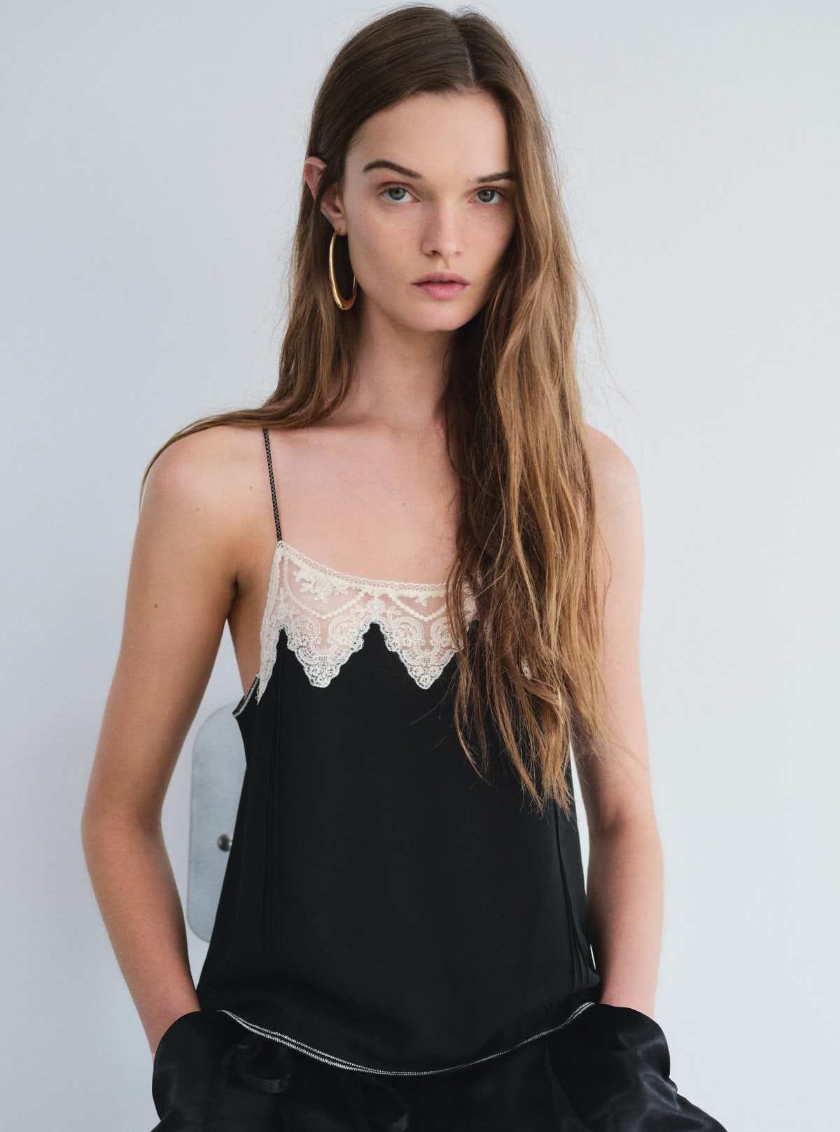 Top lencero puntilla ZW Collection de Zara