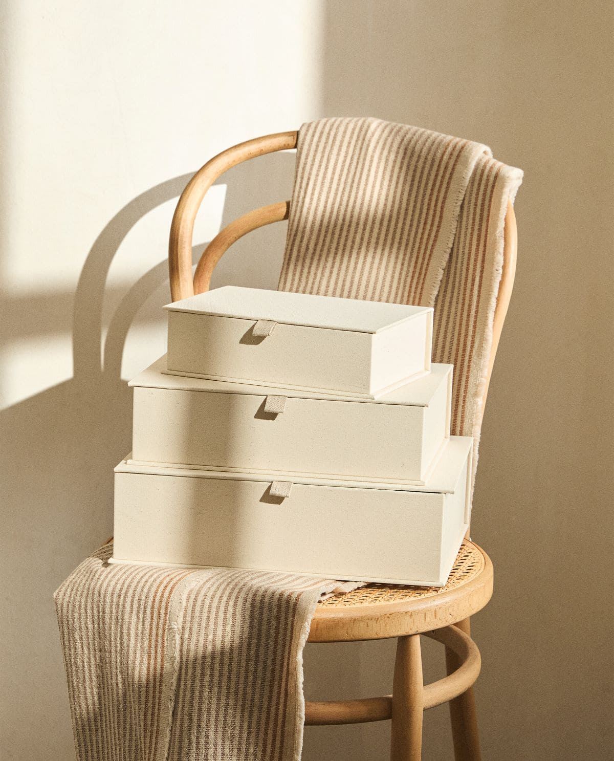 Caja organizadora con tapa