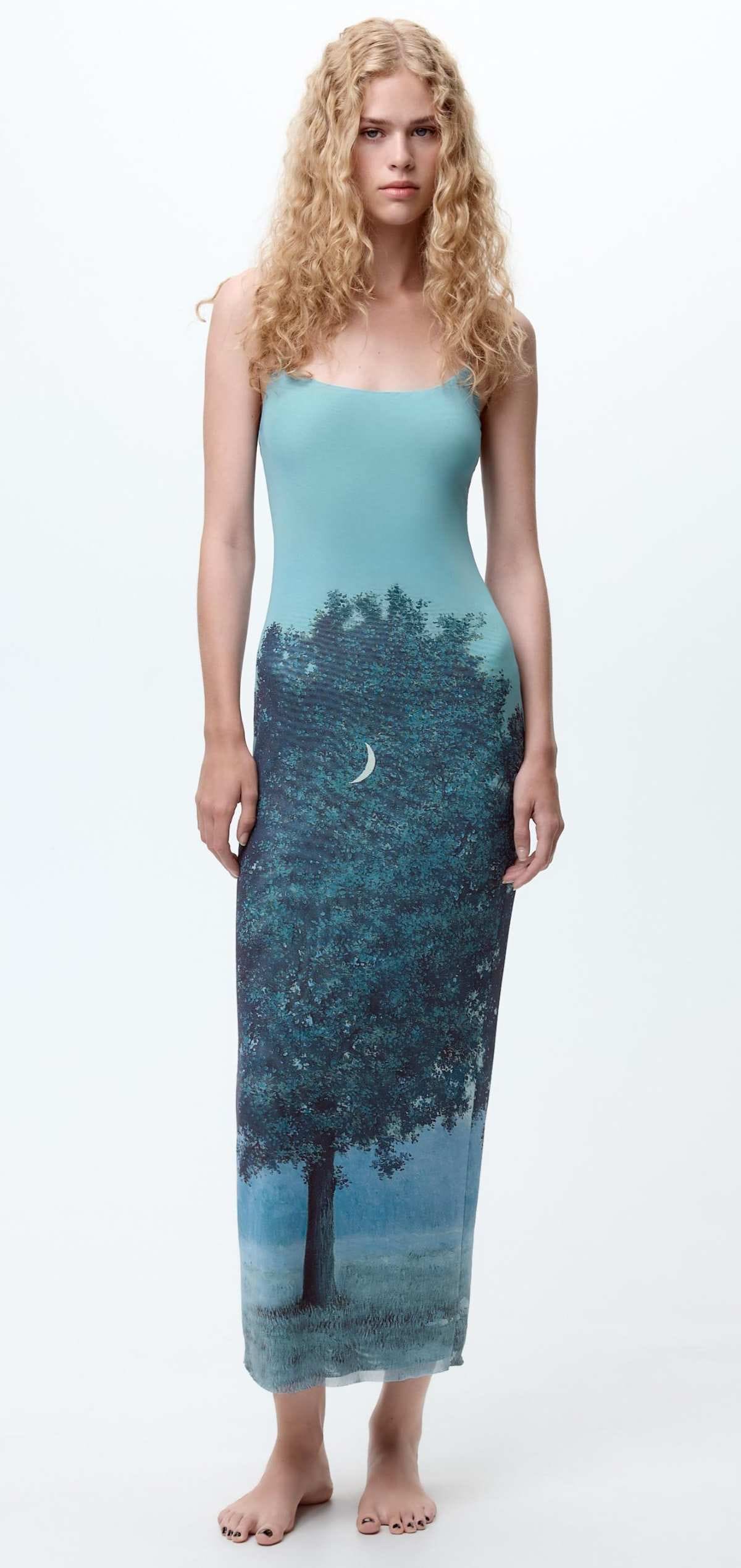 Vestido tul tirantes estampación René Magritte