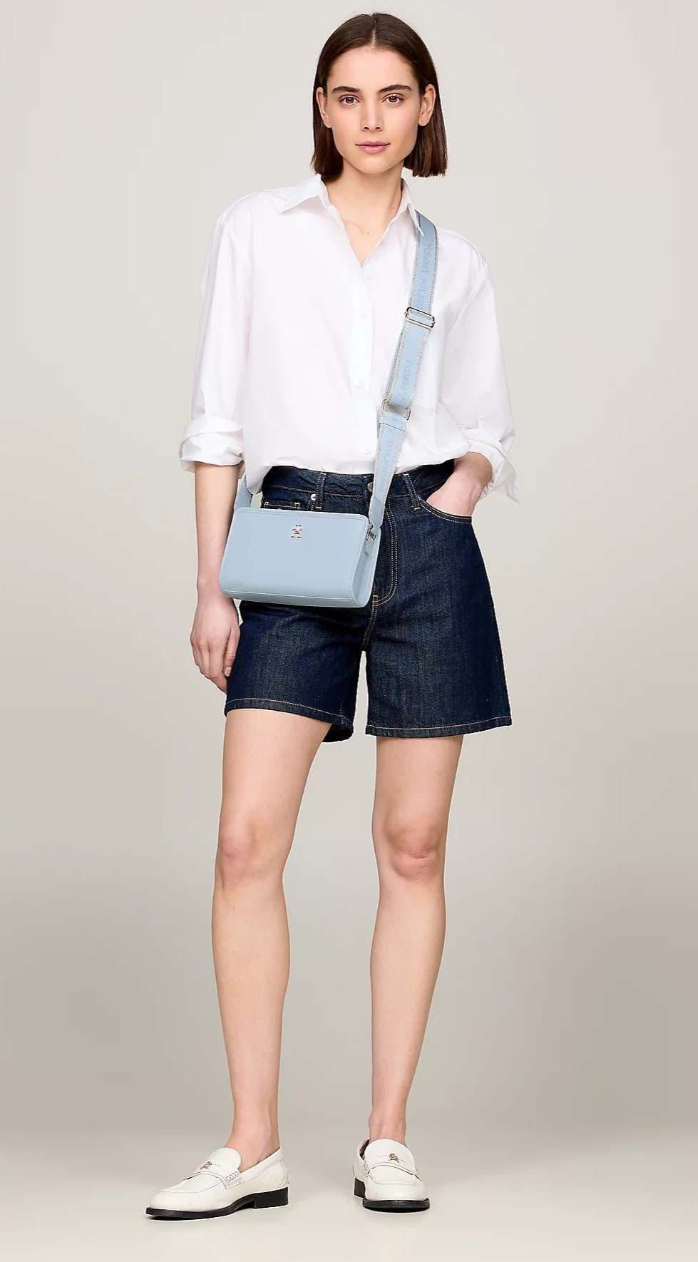 Bolso bandolera con logo monotipo de Tommy Hilfiger