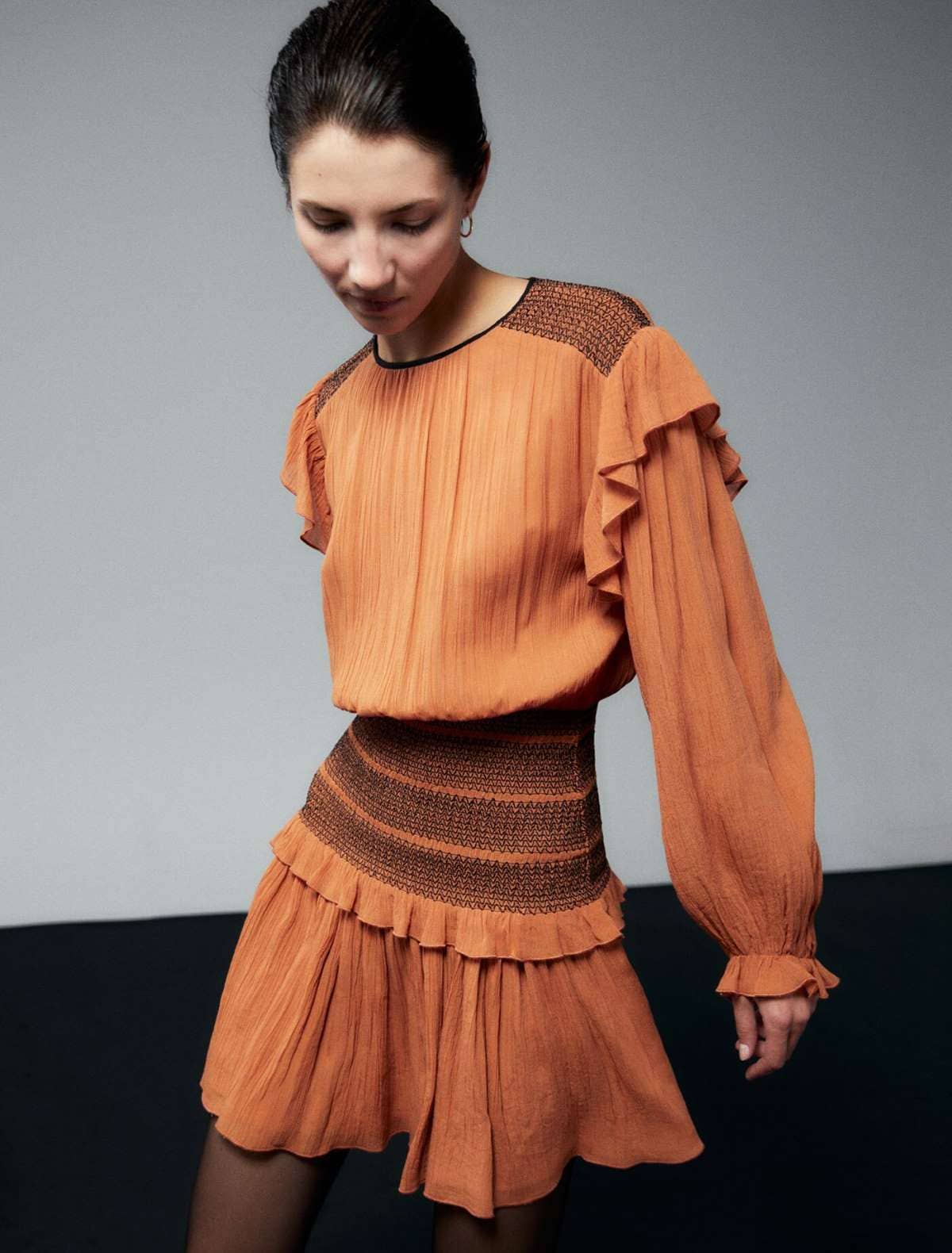 Vestido gomas contraste de Sfera