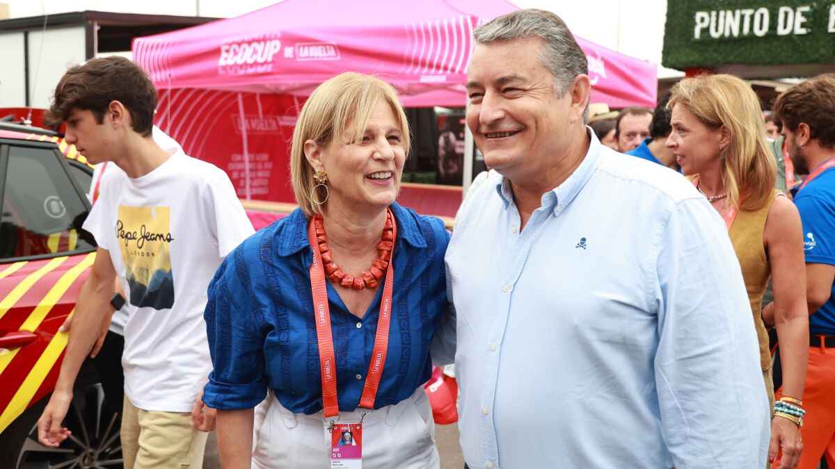 Antonio Sanz junto a María José García-Pelayo | Cristo García