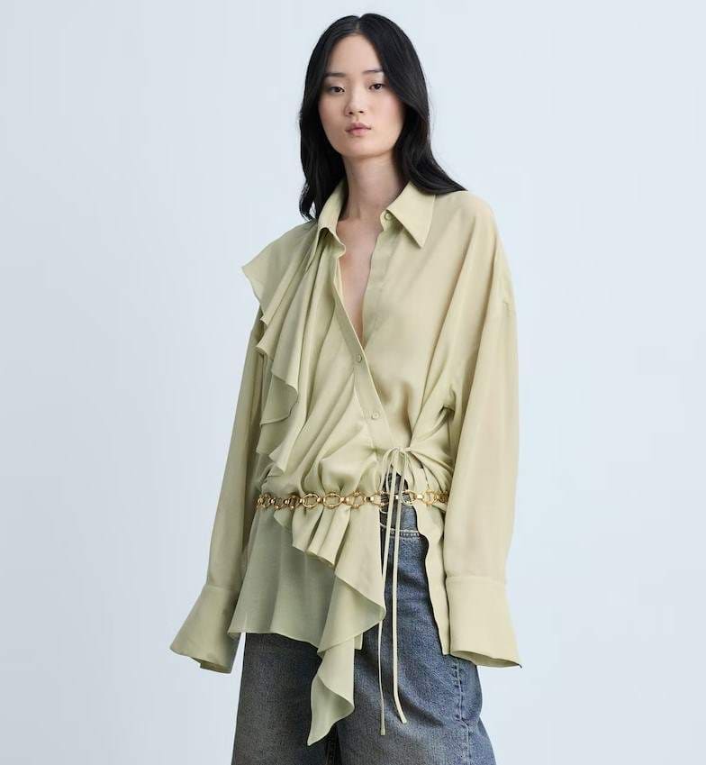 Camisa volantes cierre cruzado de Mango