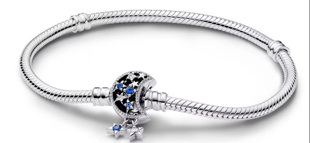 Pulsera cadena de serpiente con cierre luna brillante de Pandora en El Corte Inglés