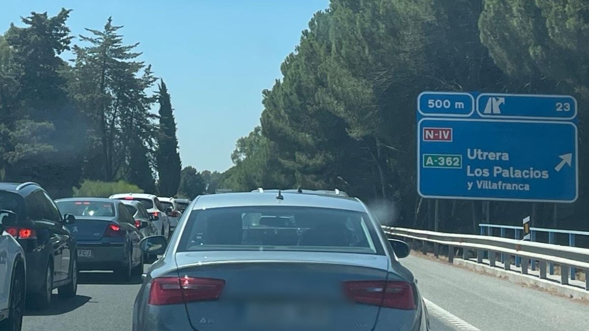 Colas en la autopista AP-4