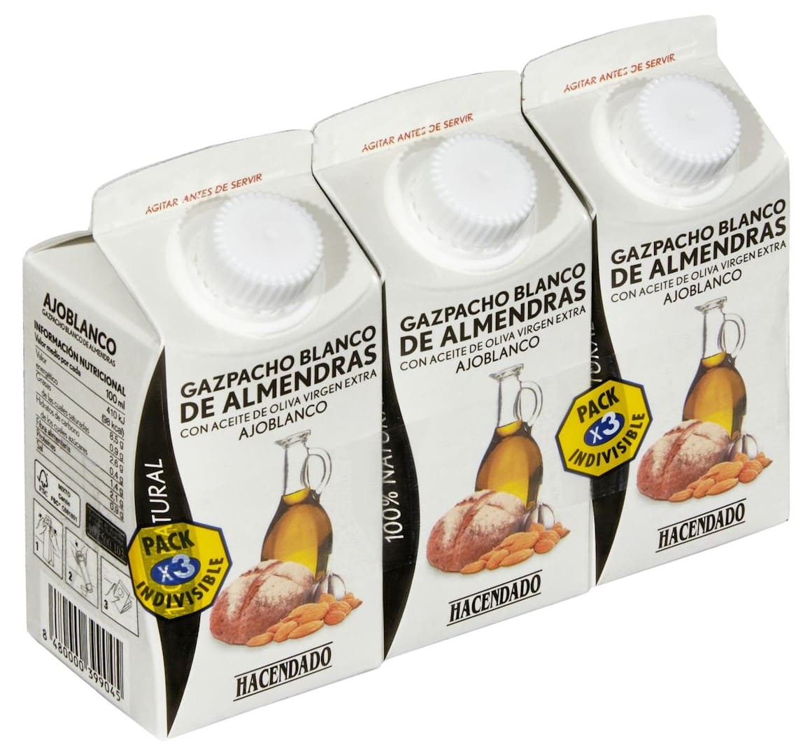 Gazpacho blanco de almendras con ajo blanco