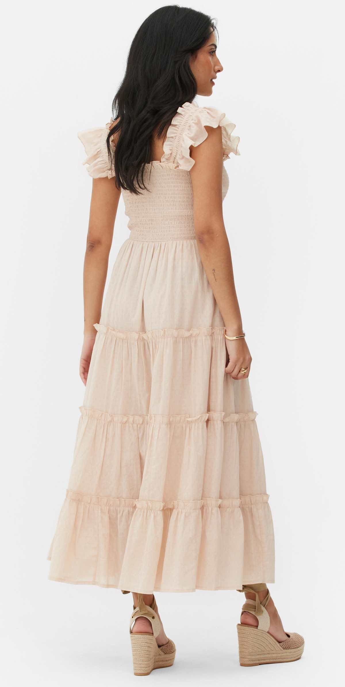 Vestido midi a capas prairie de Paula Echevarría de Primark