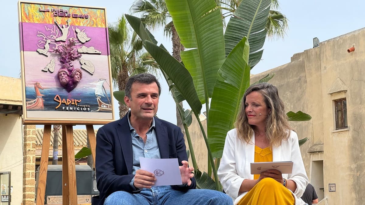 Bruno García y Maite González, en un momento de la presentación
