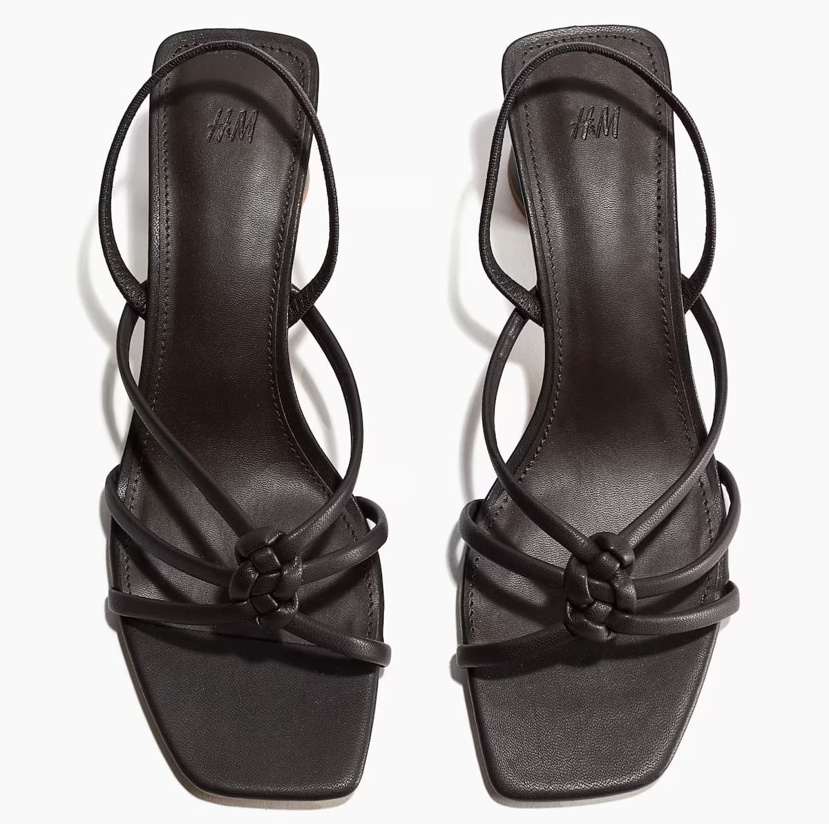 Las sandalias de tiras con tacón marrones oscuro de H&M
