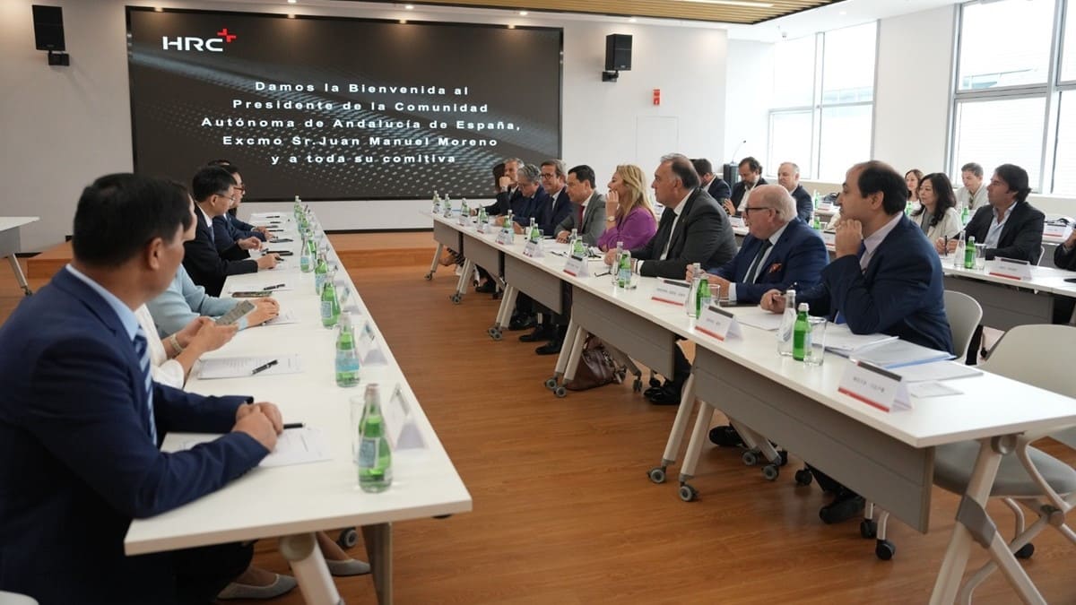 La delegación andaluza prosigue con su visita a China (1)