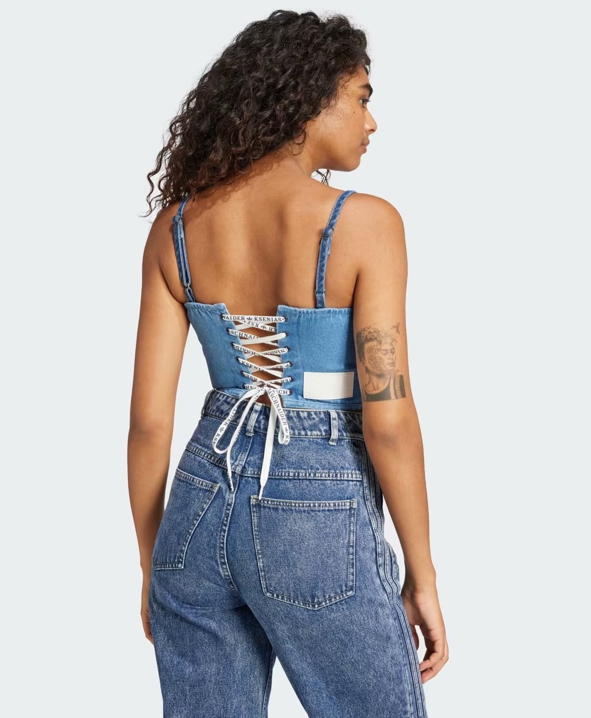 El nuevo corsé Ksenia Denim de Adidas