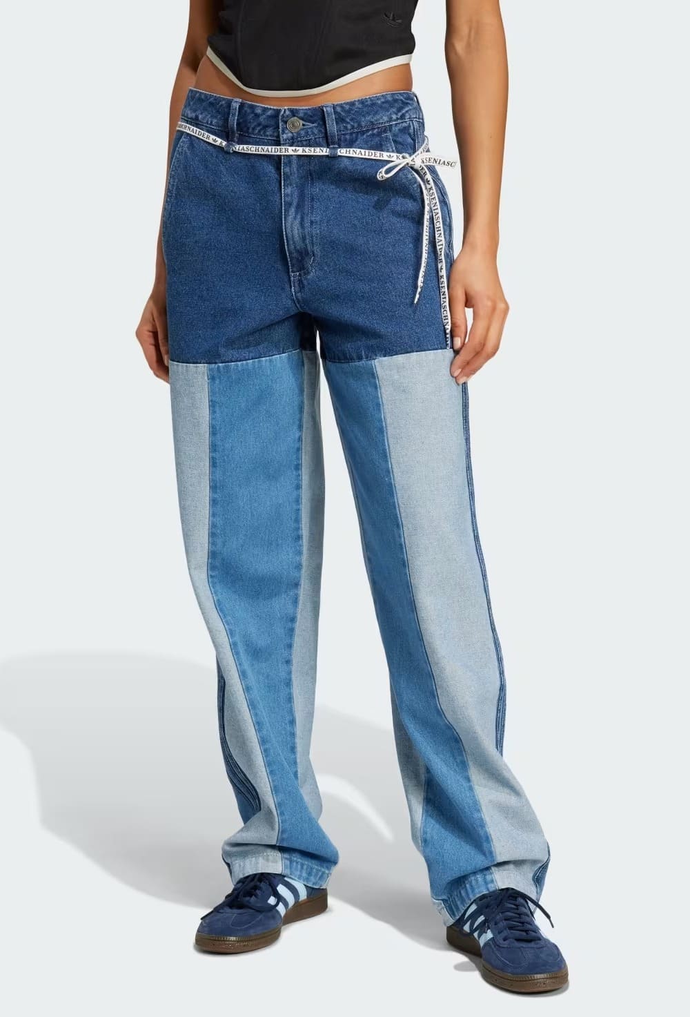 El nuevo pantalón vaquero Kseniaschnaider patchwork straight leg de Adidas