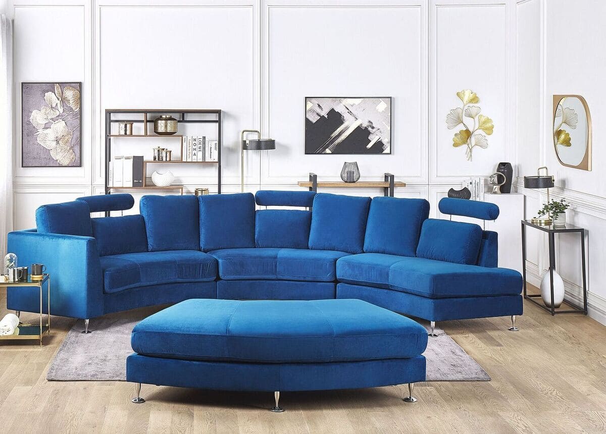 El sofá redondo tapizado en terciopelo azul de 7 plazas Otomana de Carrefour