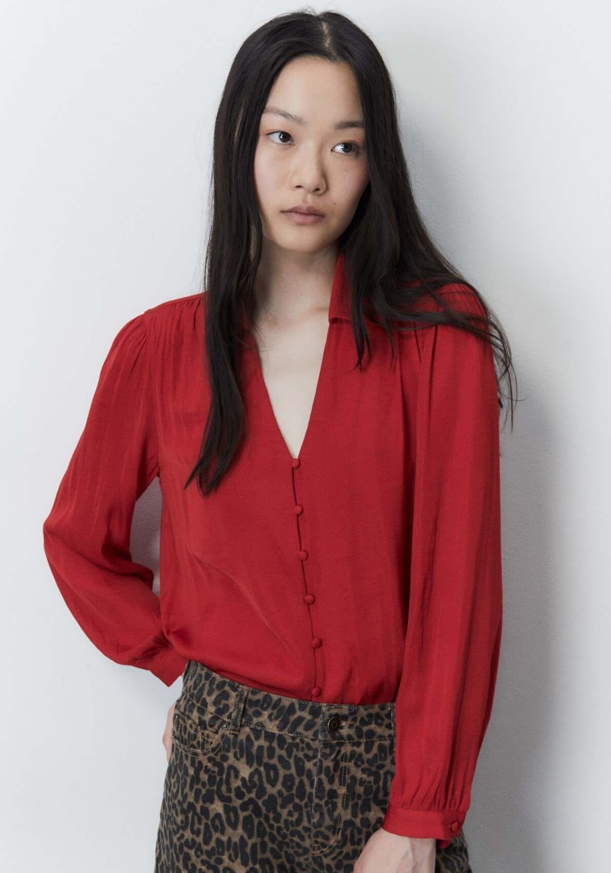 Blusa cuello botones de Sfera