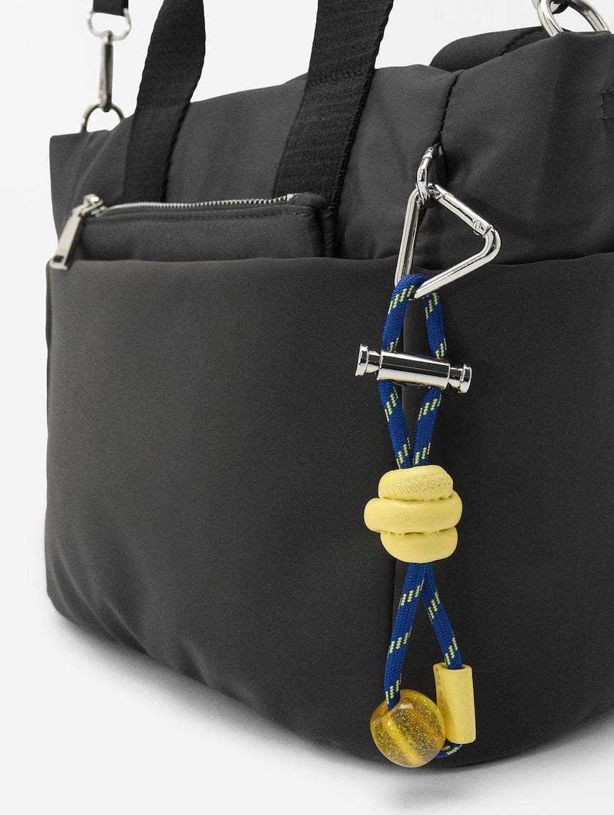 Bolso de mano estilo tote convertible a bandolera