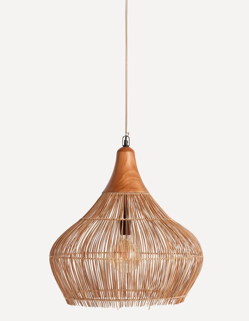 La lámpara de techo grande de fibra natural Plum de El Corte Inglés