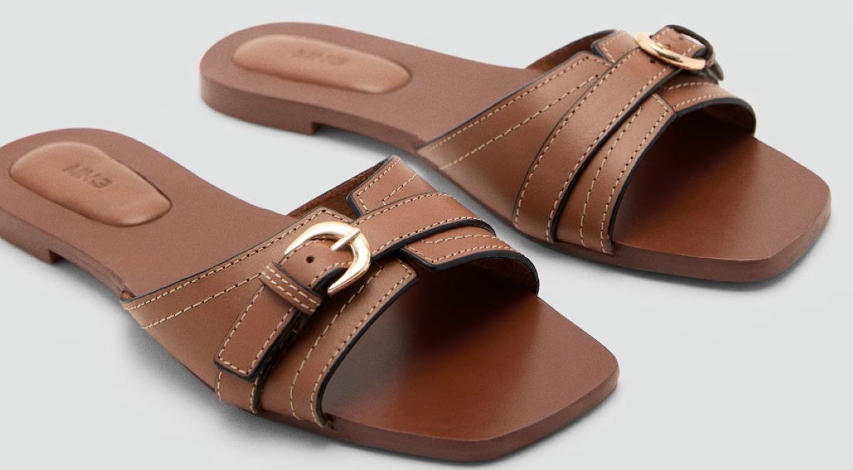 Sandalias de piel con hebilla de Mango
