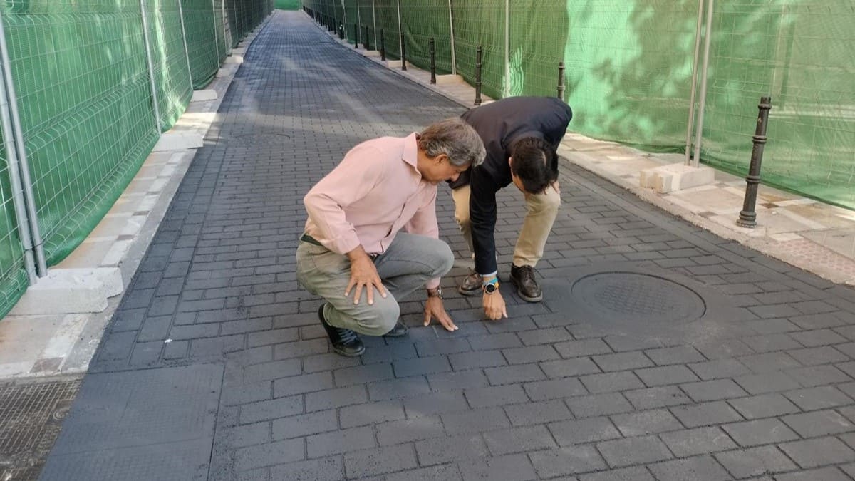 Agustín González  y Antonio Losa han inspeccionado el final de los trabajos