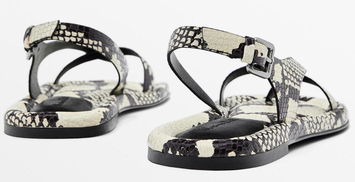 Las sandalias planas acolchadas de Massimo Dutti