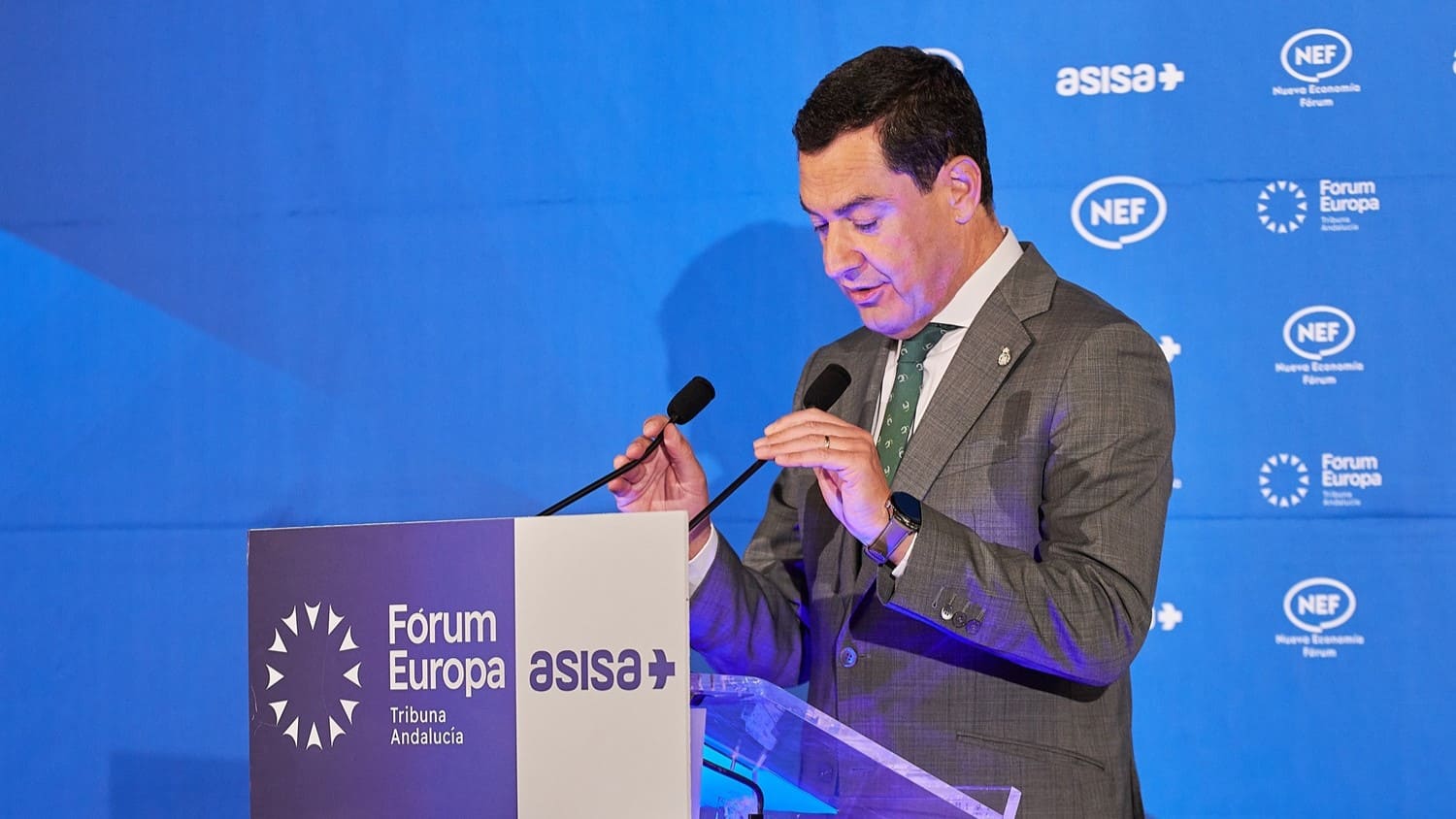 Juanma Moreno durante su intervención en un acto en Sevilla | Salvador López Medina