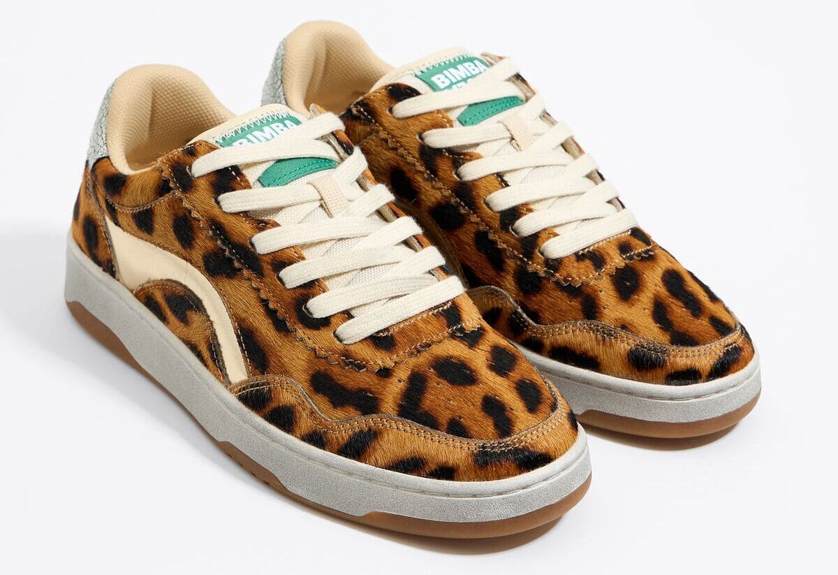 Las zapatillas deportivas cupsole pelo print de leopardo de Bimba y Lola