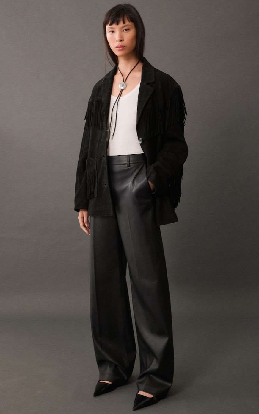 Pantalón wideleg efecto piel de Mango