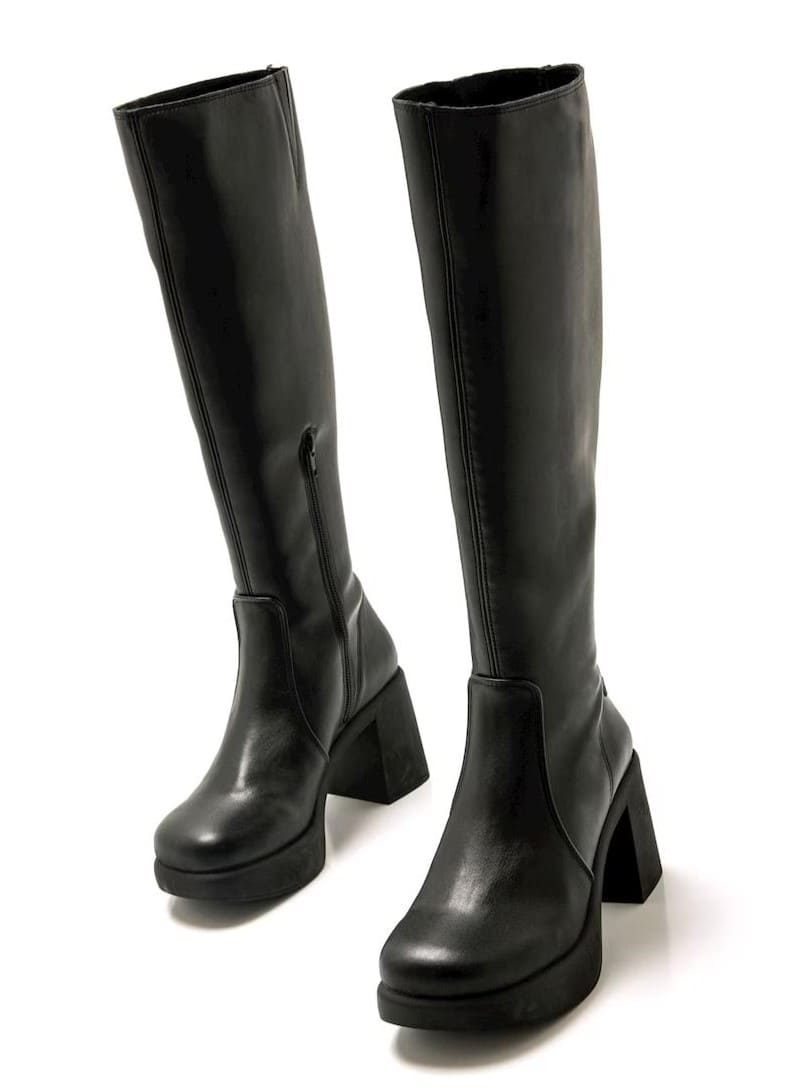 Botas altas en piel con plataforma y tacón de bloque
